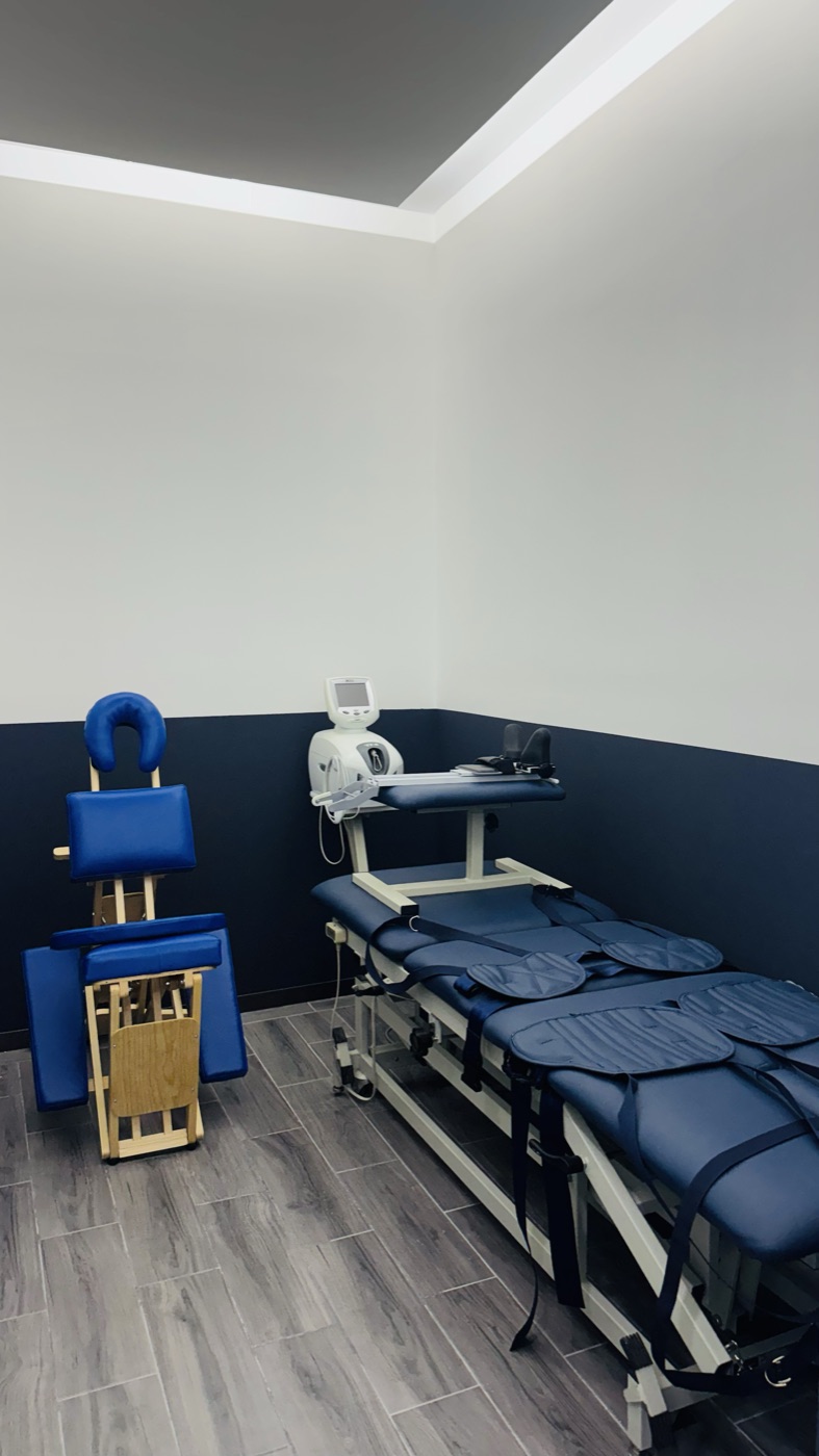 Sala de ajustes quiroprácticos y tracción Dolorfin Pachuca – Galerías Pachuca