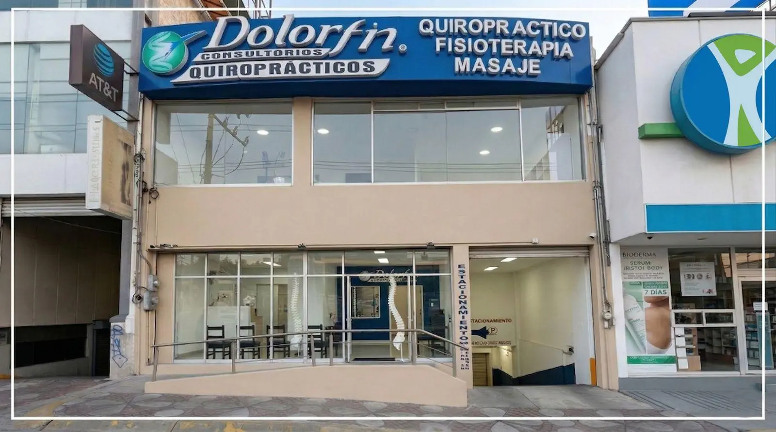Fachada de Dolorfin Satélite en Naucalpan, EdoMéx